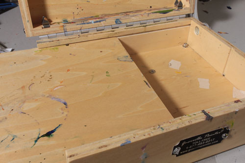 The pochade box palette and storage compartment